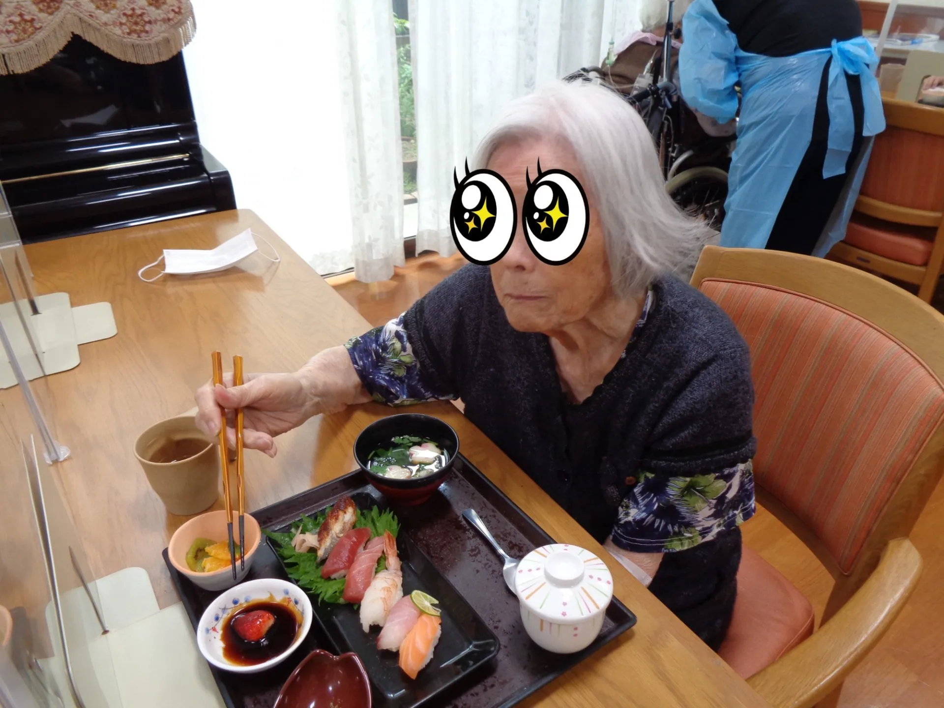 令和4年6月14日㈫　今日のお昼ご飯は握り寿司