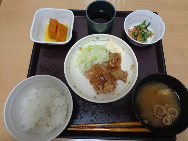 令和6年10月16日㈬　本日の昼食 ～揚鶏の香味だれ～　